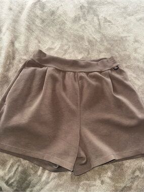 Nike Women's Taupe Dry Fit Knit Waistband Shorts and Sweatshirt Set